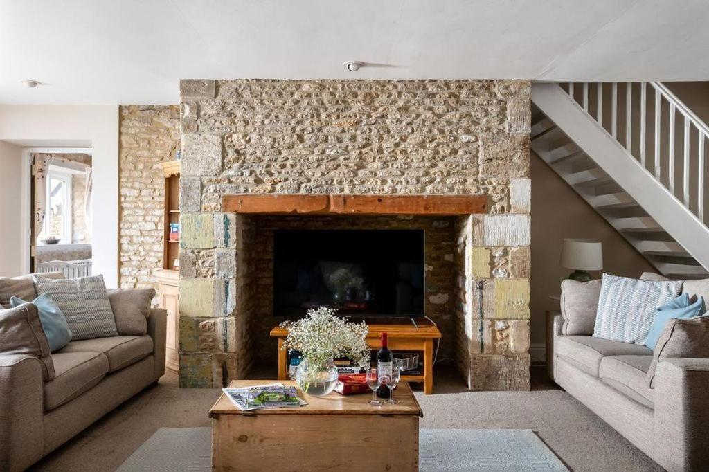 Stanton House, 6 Bedroom, 5 Bath Cheltenham Exterior foto